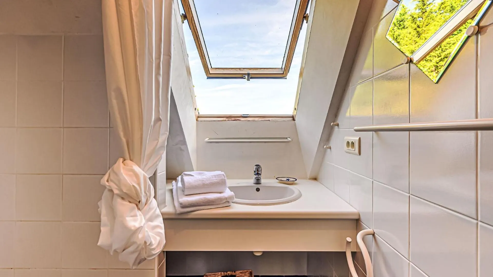Holiday Home Le Prado-3 By Interhome Saint-Philibert